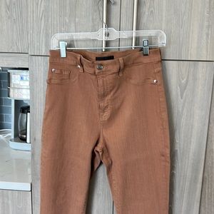 Seven for All Mankind stretch jeans. Cropped at ankle. Heavenly comfortable.